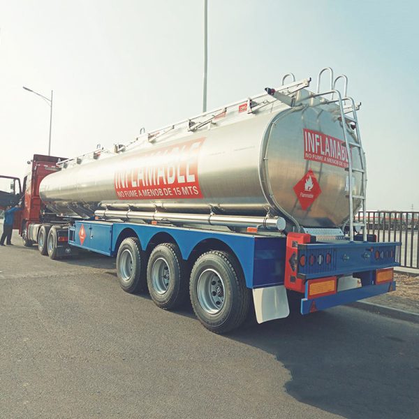 Stainless Steel Oil Tanker Semi Trailer - Image 4