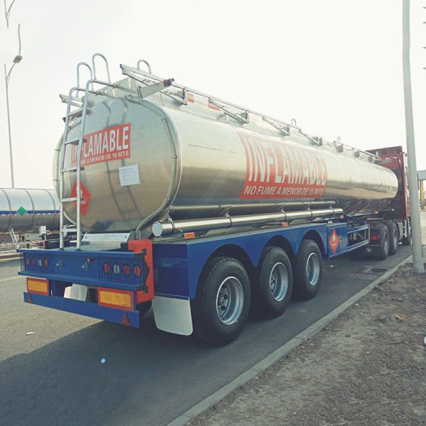 Stainless Steel Oil Tanker Semi Trailer - Image 3